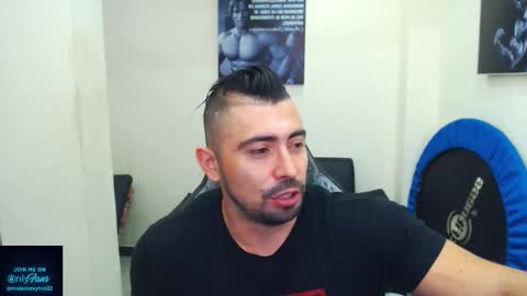 Snapshot of mateosexyhot22 chatting on September 30, 3:59 pm Mateo online show from September 30, 3:59 pm