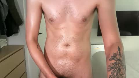 Mateo Worships online show from November 6, 8:45 pm