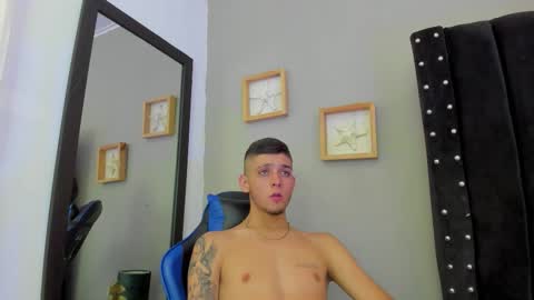 mathewboy2 online show from December 1, 7:17 pm