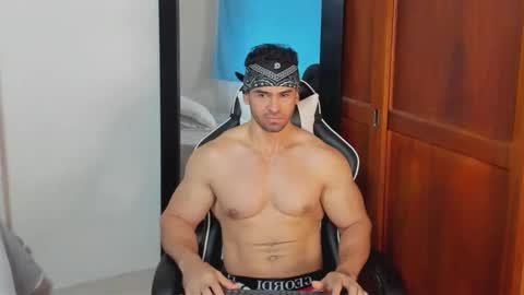 mathews_smith online show from October 19, 12:08 pm