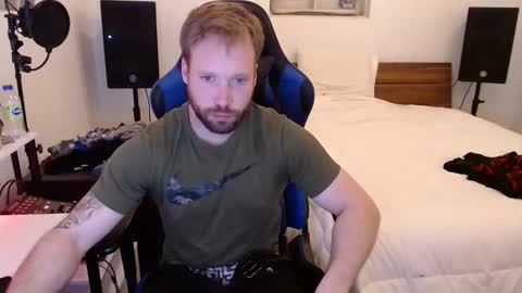 Math online show from February 2, 4:00 am