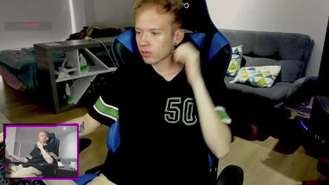 Alejandro Alex online show from February 8, 7:49 pm