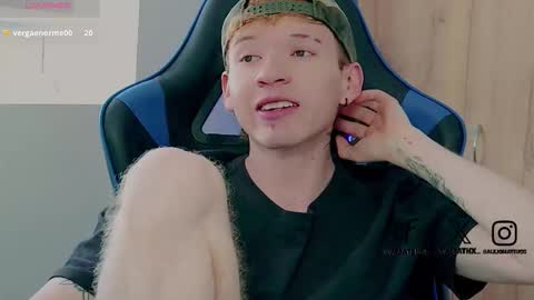 Alejandro Alex online show from November 19, 2:28 pm