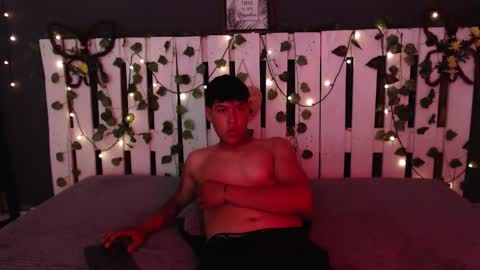 matias_sky online show from November 12, 1:44 am