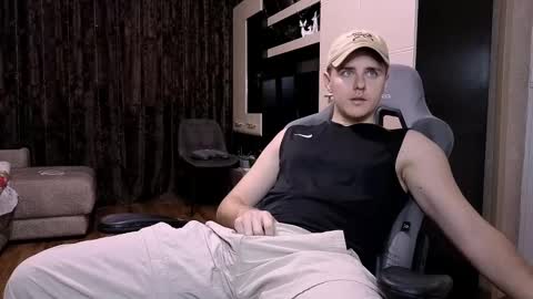 Matt online show from February 11, 6:51 am