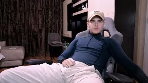 Matt online show from February 9, 4:04 am