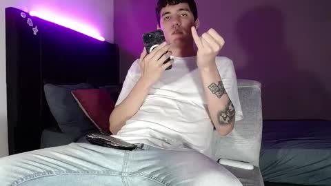 ---Matteo--- online show from February 17, 2:10 am