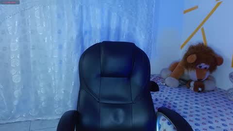 Snapshot of matthewboy_ chatting on December 30, 4:42 am MatthewBoy online show from December 30, 4:42 am