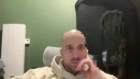 M online show from February 26, 10:55 pm