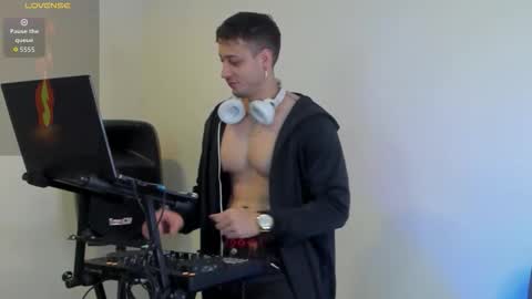 mattsaill_ online show from September 11, 1:48 am