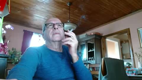 Maurice online show from January 25, 1:52 pm