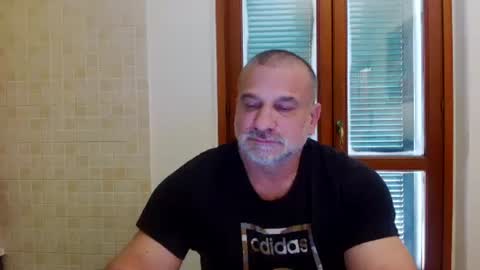 mauro1971 online show from March 27, 10:49 am