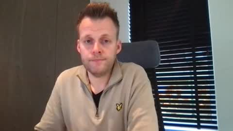 Max take off clothes online show from November 13, 11:59 am