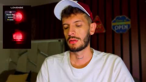 Max Taylor online show from December 5, 1:46 am