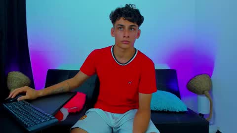 MAX     online show from October 13, 6:30 am