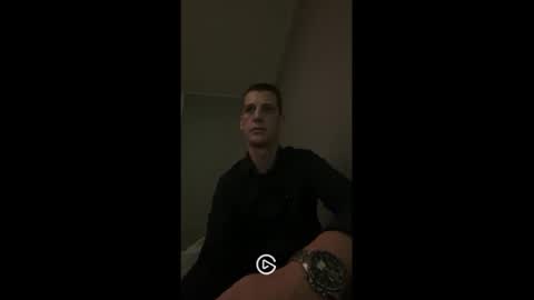 Snapshot of maxbose666 chatting on December 30, 10:55 pm Max online show from December 30, 10:55 pm