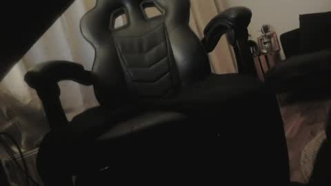 maxcamlove online show from May 30, 8:14 am