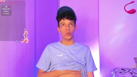 Max  online show from February 28, 1:15 am