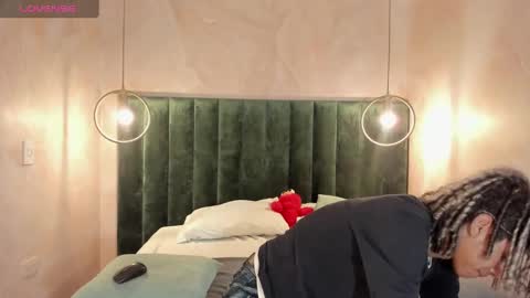 Snapshot of maxim_walker chatting on January 29, 3:01 am maxim online show from January 29, 3:01 am