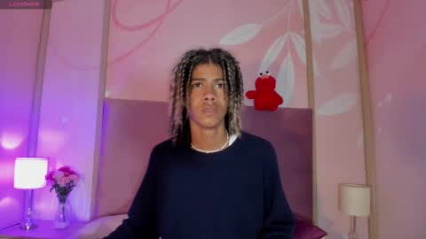 Snapshot of maxim_walker chatting on February 10, 3:03 am maxim online show from February 10, 3:03 am