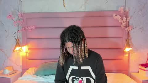 Snapshot of maxim_walker chatting on September 29, 3:27 am maxim online show from September 29, 3:27 am