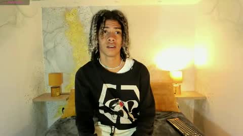 Snapshot of maxim_walker chatting on January 25, 3:19 am maxim online show from January 25, 3:19 am