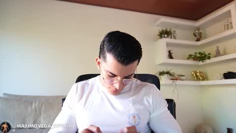 Sebastian online show from February 18, 10:07 pm