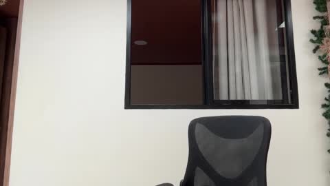 Sebastian online show from December 22, 6:15 pm