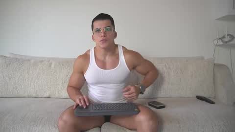 Sebastian online show from September 18, 9:50 pm