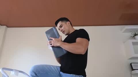 Sebastian online show from January 17, 5:20 pm