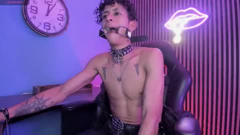 MAXIMO online show from March 13, 5:26 am