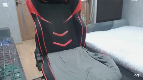 maximus3334 online show from November 28, 10:28 am