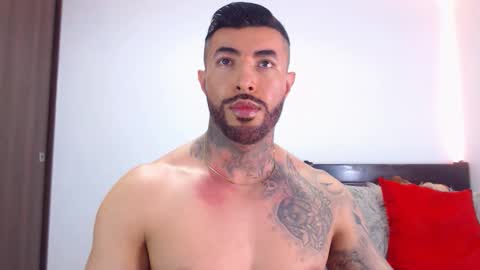 Independent Model online show from February 16, 4:32 am