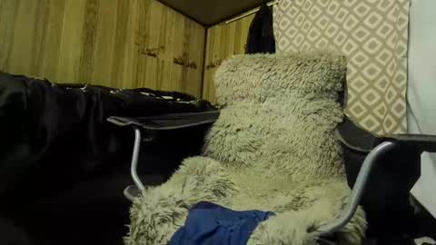 Max online show from March 1, 2:23 pm