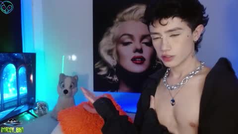 Max online show from September 12, 1:49 am