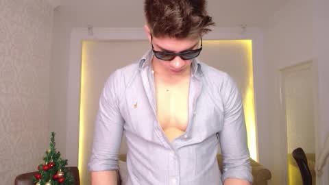 MaxKaiden online show from December 21, 6:21 am