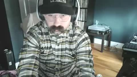 maxpower840 online show from April 3, 5:54 pm