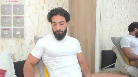 Max online show from March 6, 4:28 pm