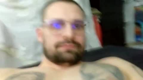 Max online show from December 19, 5:10 pm