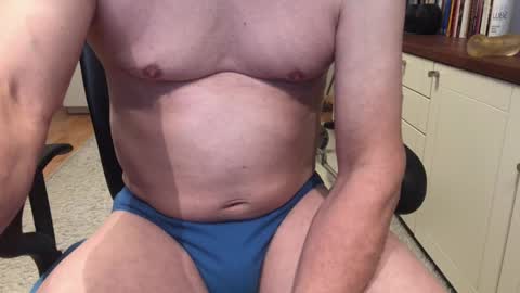 Max online show from October 28, 6:49 am