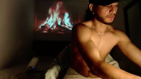 maxximus_10 online show from February 6, 7:35 am