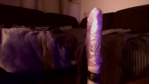 moimaze online show from December 19, 2:08 am