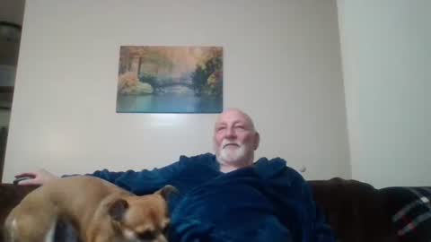 Snapshot of mdane99 chatting on December 31, 1:36 am mdane99 online show from December 31, 1:36 am
