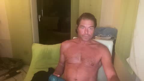 medeinoe online show from October 31, 7:39 pm