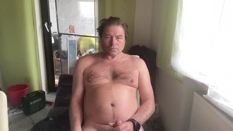 medeinoe online show from March 11, 8:30 am