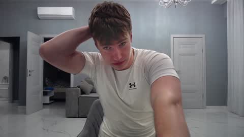 Max online show from December 12, 5:10 am