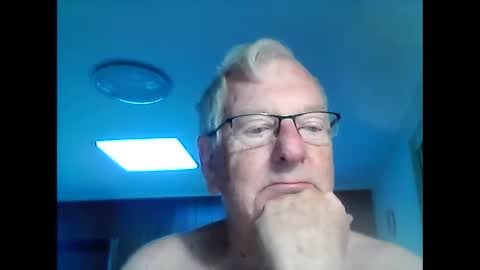 melbourne000 online show from February 18, 3:15 am