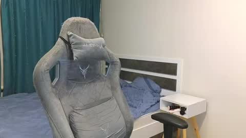 Mickey online show from March 4, 4:52 pm