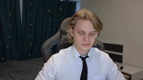 Mickey online show from December 15, 5:02 am