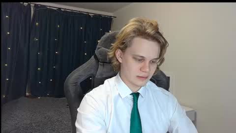 Mickey online show from December 27, 3:53 am